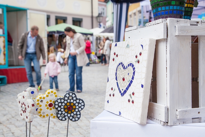 5. Mai: ZimRelief bei „Kunsthandwerk im Frühjahr“ in Kaufbeuren